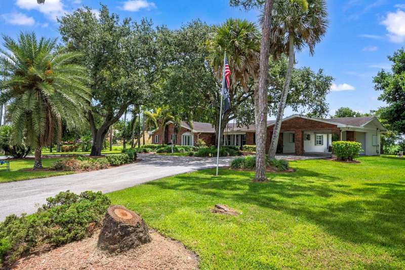 13348 Us Highway 441, Canal Point FL 33438