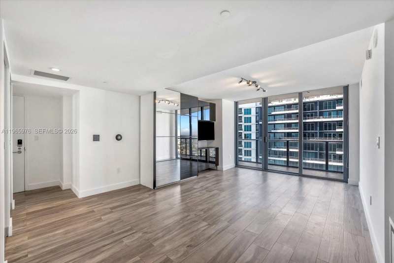 1300 S Miami Ave # 4807, Miami FL 33130