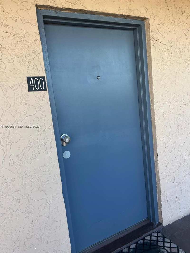 2840 Somerset Dr # 400M, Lauderdale Lakes FL 33311