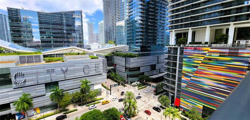 45 SW 9th St # 2108, Miami FL 33130