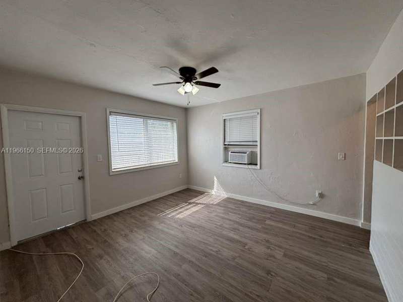 301 Sharar Ave # 4, Opa-Locka FL 33054