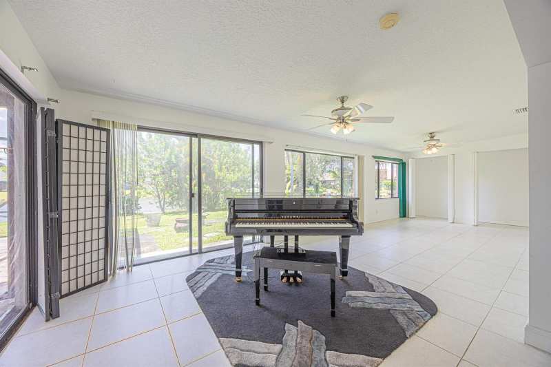 9453 Burlington Place, Boca Raton FL 33434
