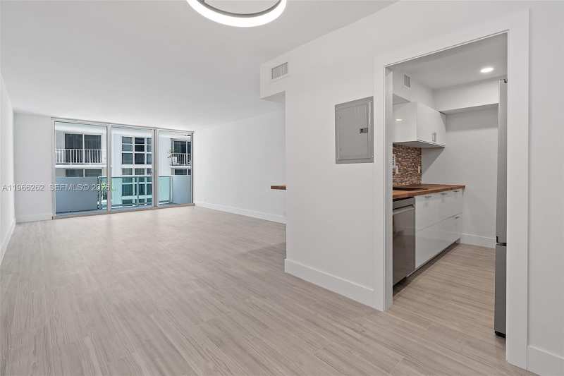 1200 West Ave # 521, Miami Beach FL 33139