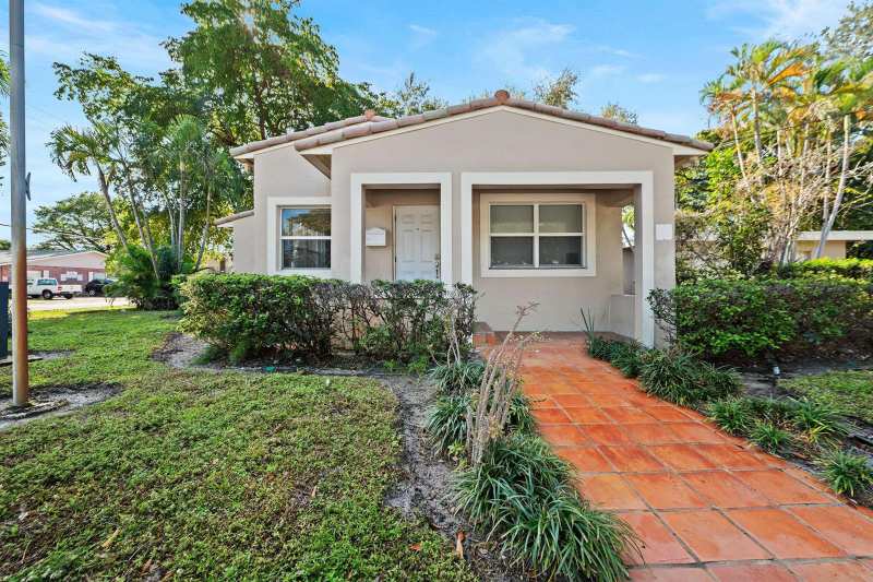 1901 SE 4th Avenue, Fort Lauderdale FL 33316