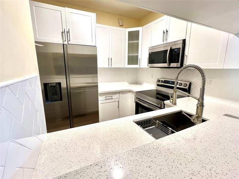 7893 N Southwood Circle, Davie FL 33328