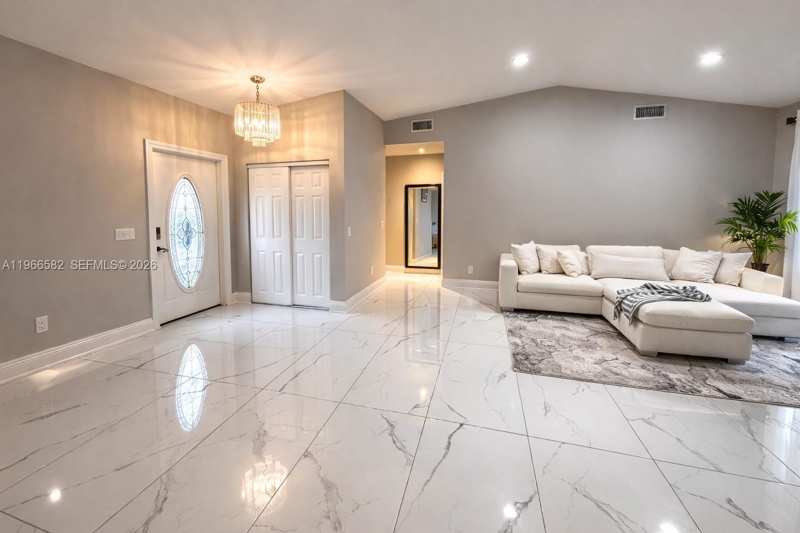 20888 Sugarloaf Ln, Boca Raton FL 33428