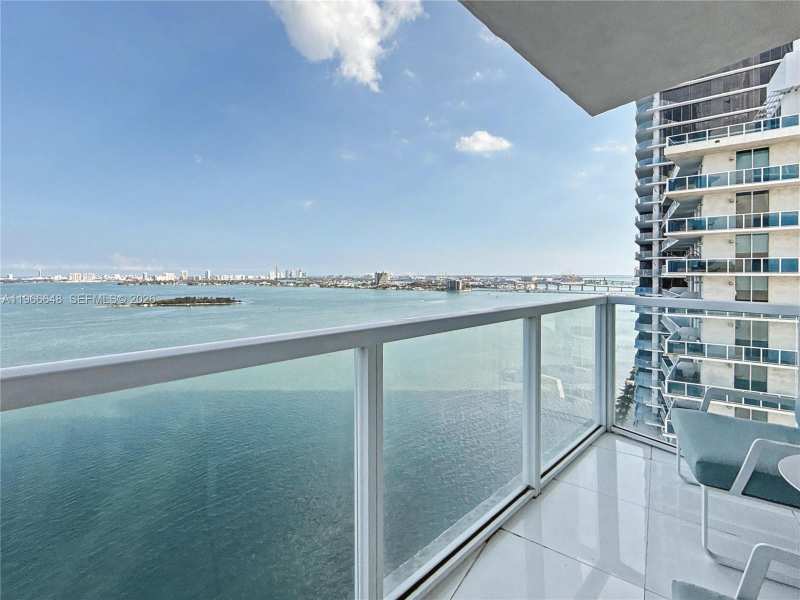 665 NE 25th St # 2102, Miami FL 33137