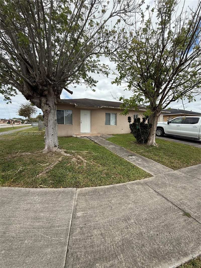 1205 NW 7th Ave, Florida City FL 33034
