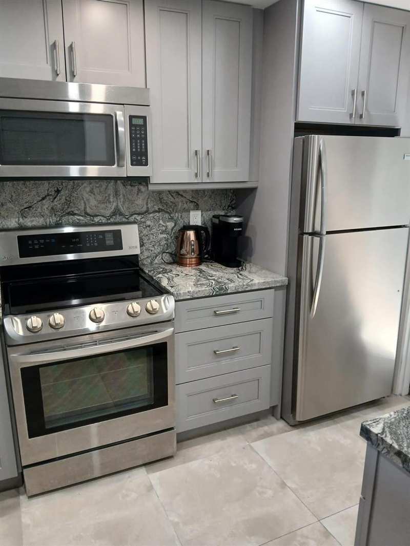 1893 S Ocean Drive # 605, Hallandale Beach FL 33009