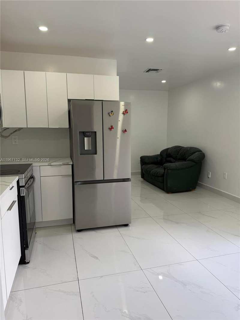 2340 NW 81st St # 1, Miami FL 33147