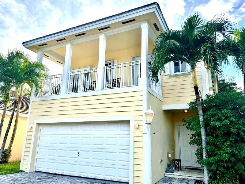 396 NE 33rd Ter, Homestead FL 33033