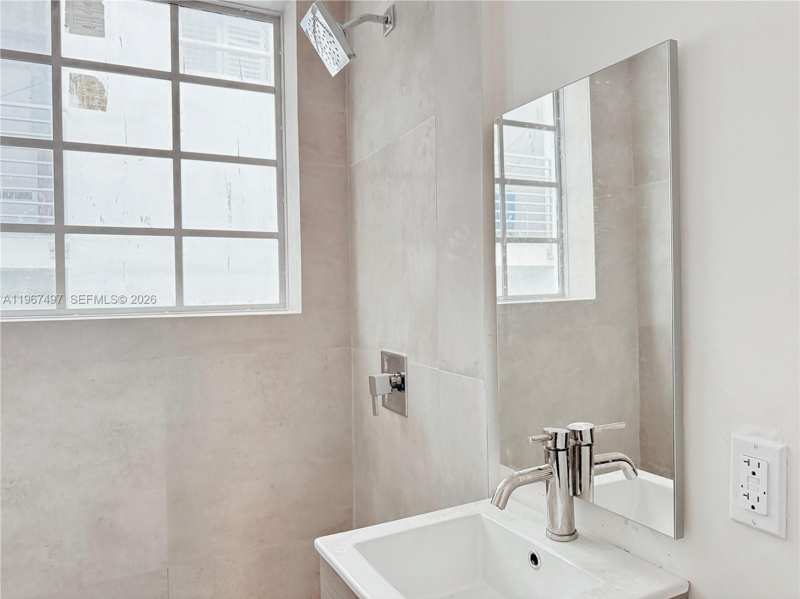 1525 Euclid Ave # 18, Miami Beach FL 33139