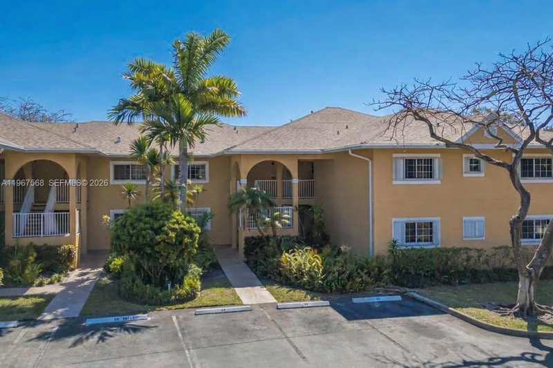 811 SE 4th Ave # C103, Dania Beach FL 33004