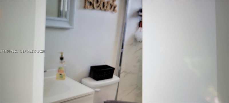 998 E 29th St, Hialeah FL 33013