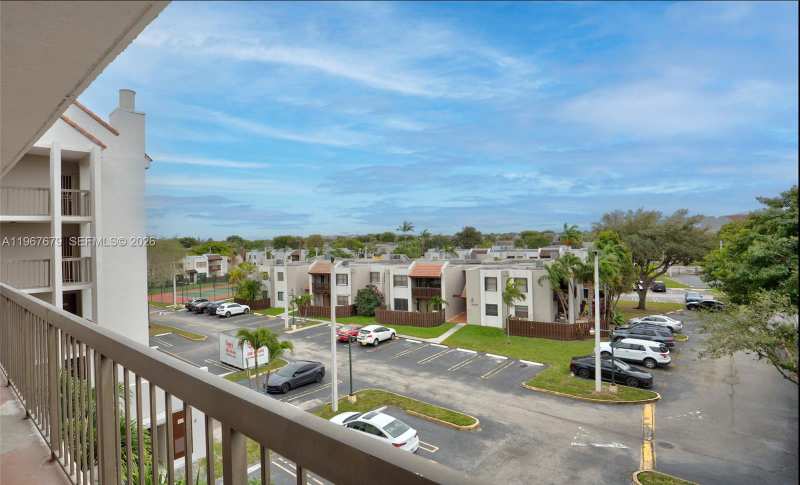 10155 NW 9th St Cir # 401, Miami FL 33172