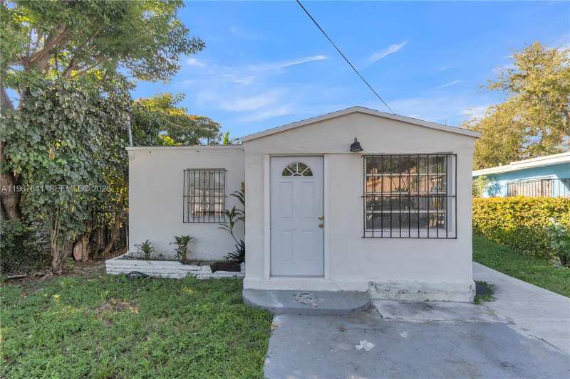6940 NW 6th Ct # 2, Miami FL 33150