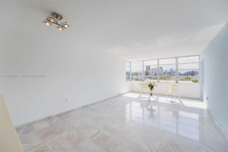 8000 Harding Ave # 4B, Miami Beach FL 33141