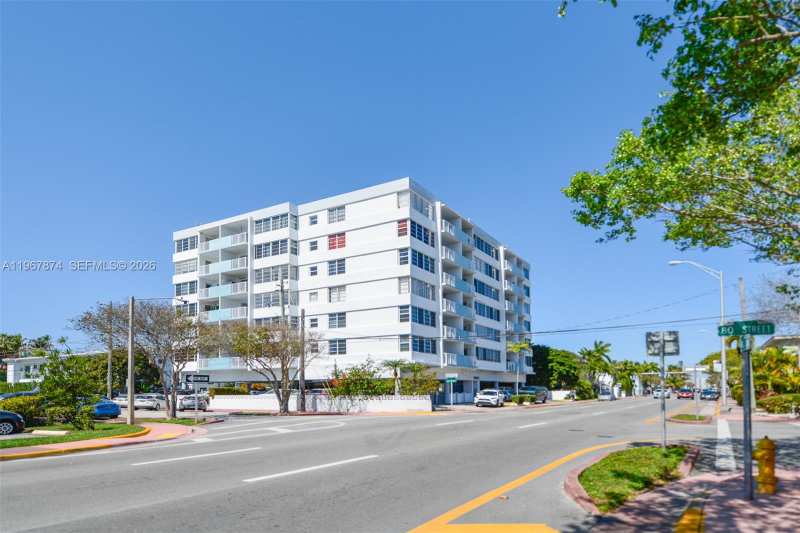 8000 Harding Ave # 4B, Miami Beach FL 33141