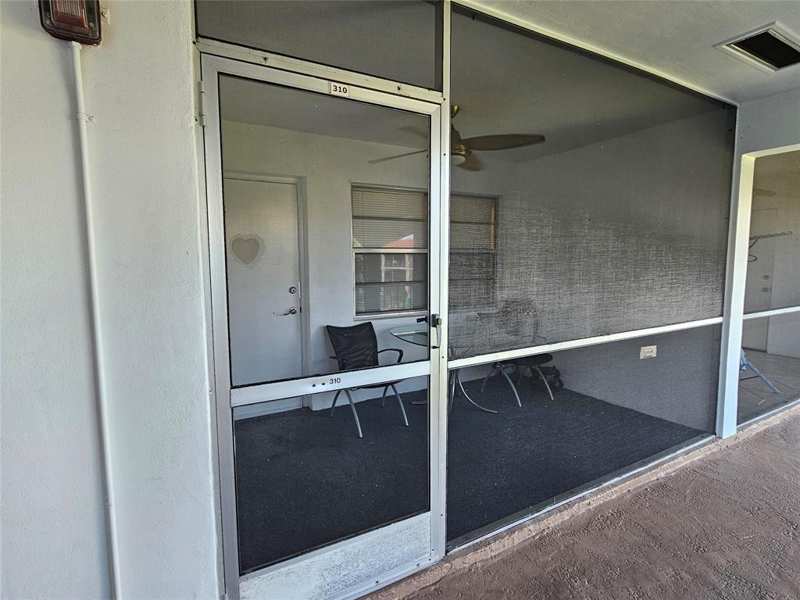 580 Egret Drive # 310, Hallandale Beach FL 33009