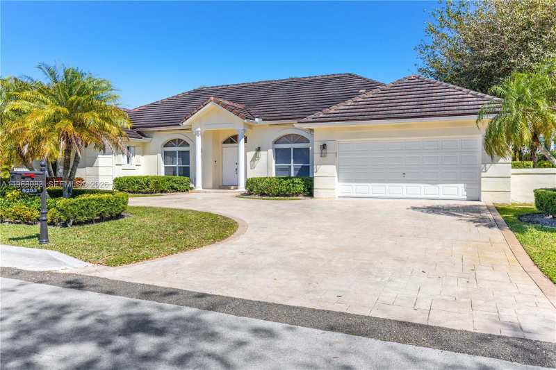 5253 NW 94th Doral Pl # 5253, Doral FL 33178