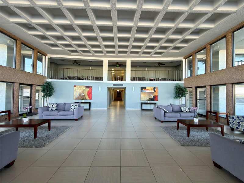 9440 SW 8 Street # 208, Boca Raton FL 33428