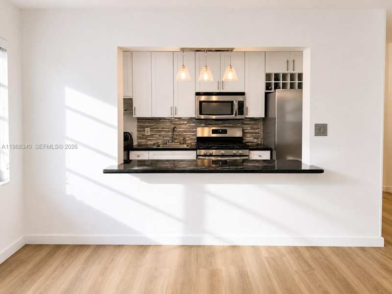 20311 NE 2nd Ave # 15, Miami FL 33179