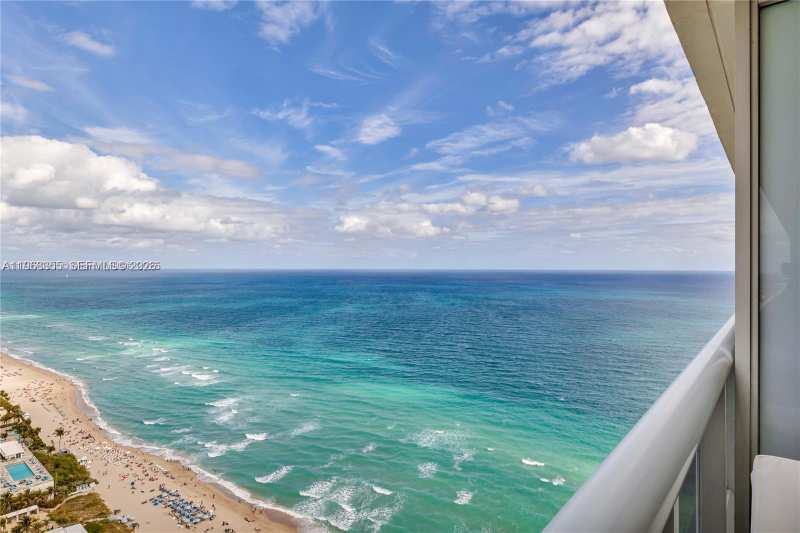 1830 S OCEAN DR # 3510, Hallandale Beach FL 33009