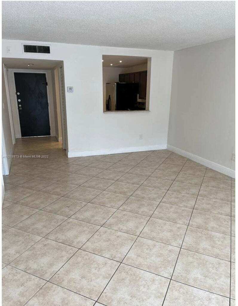 484 NW 165th St Road # 211, Miami FL 33169