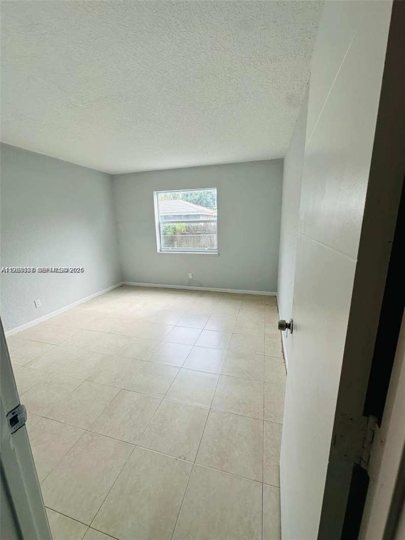 5 NE 16th Ct, Fort Lauderdale FL 33305