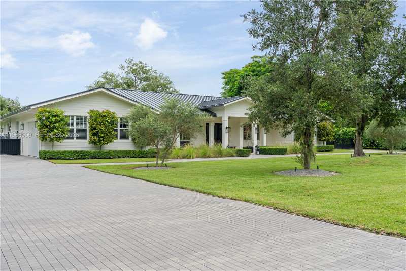 9301 SW 93rd Ave, Miami FL 33176