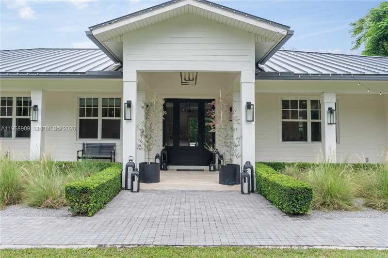 9301 SW 93rd Ave, Miami FL 33176
