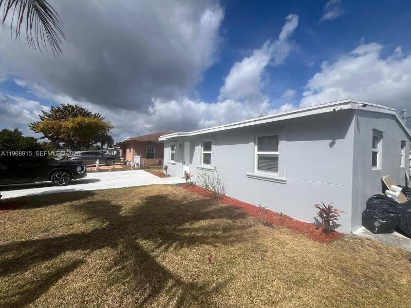361 NW 16th St, Pompano Beach FL 33060