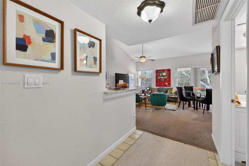 2890 N Oakland Forest Dr # 308, Oakland Park FL 33309