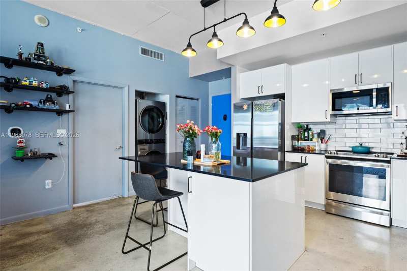 133 NE 2nd Ave # 1606, Miami FL 33132