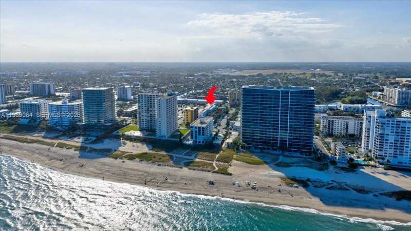 3201 NE 8th St # 405, Pompano Beach FL 33062