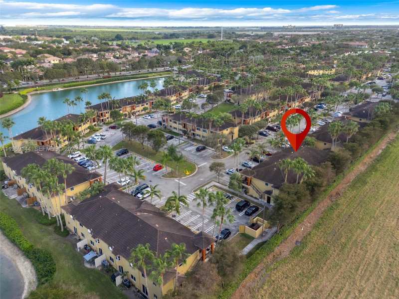 990 NE 33rd Ter # 102, Homestead FL 33033