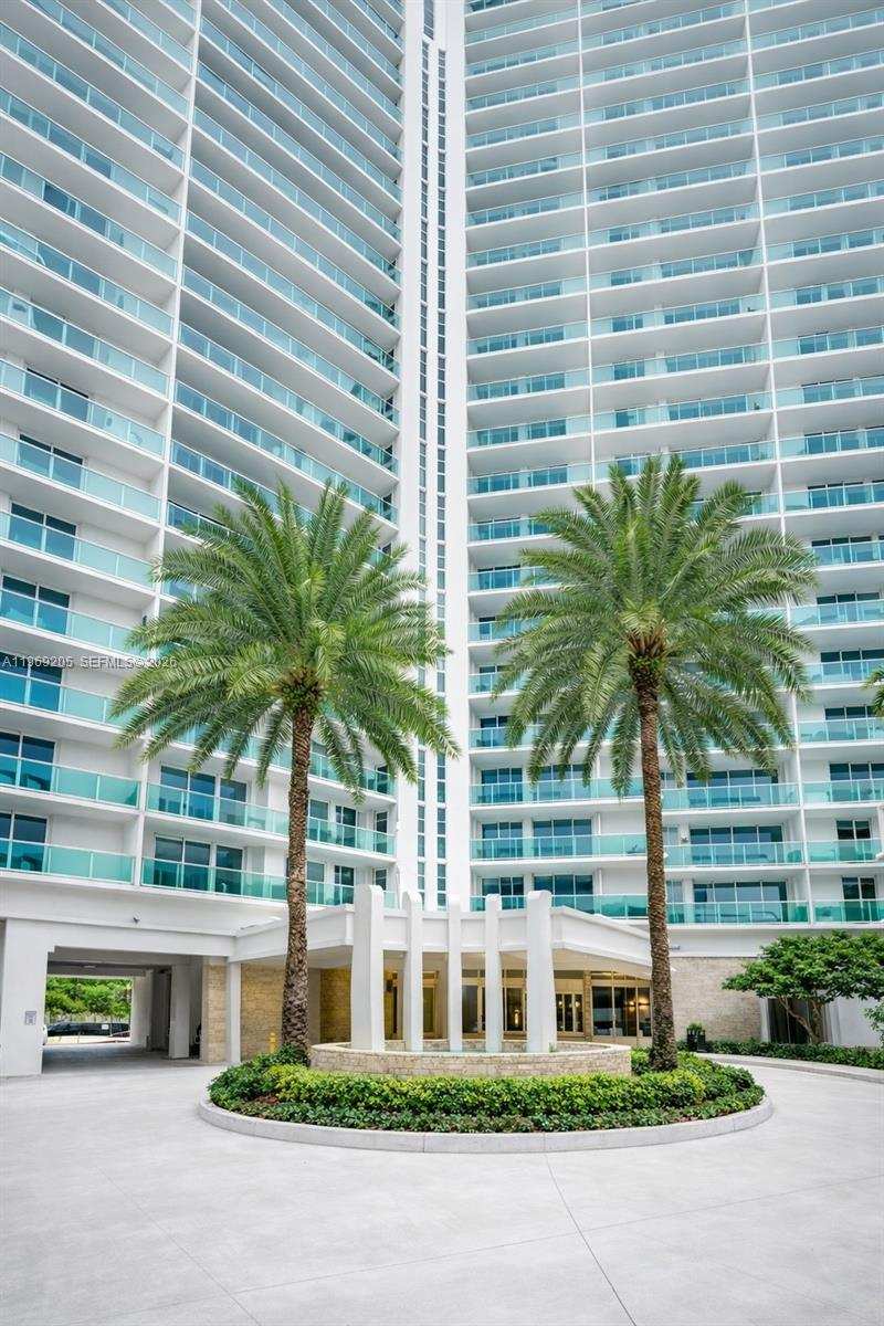 100 Bayview Dr # 310, Sunny Isles Beach FL 33160