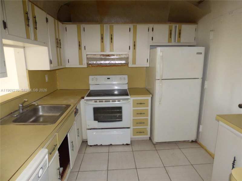 12035 NE 2nd Ave # A423, North Miami FL 33161
