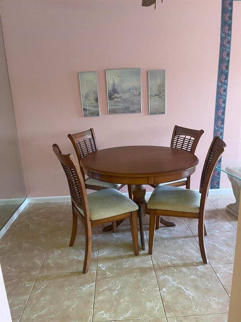 210 Windsor J, West Palm Beach FL 33417