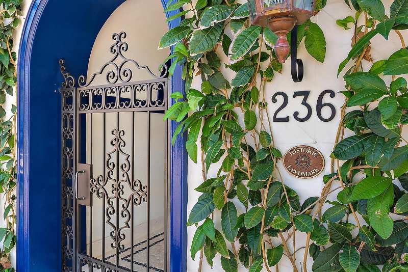 236 Phipps Plaza # 101, Palm Beach FL 33480