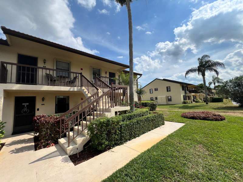 4682 Lucerne Lakes Boulevard # 206, Lake Worth FL 33467