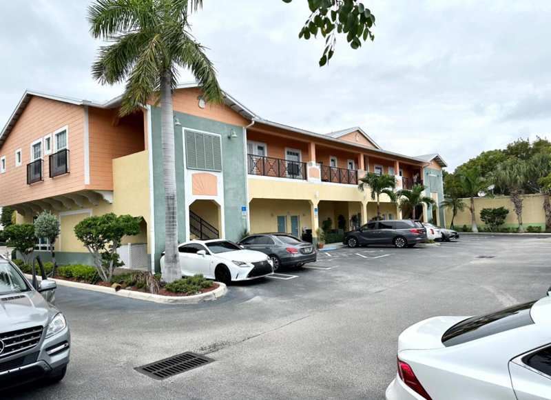325 NE 2nd Avenue # 101, Delray Beach FL 33444
