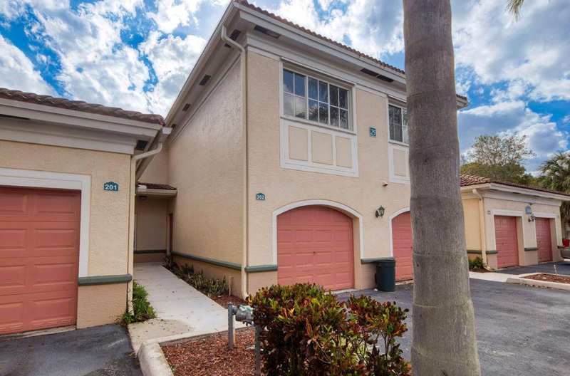 2400 Centergate Dr # 202, Miramar FL 33025