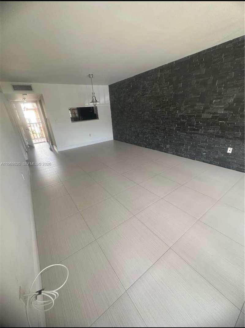 10845 SW 112th Ave # 204, Miami FL 33176