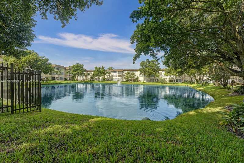3430 NW 52nd Ave # 210, Lauderdale Lakes FL 33319