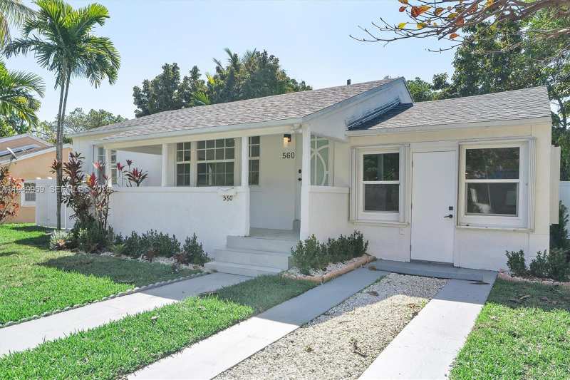 560 NE 110th Ter, Miami FL 33161