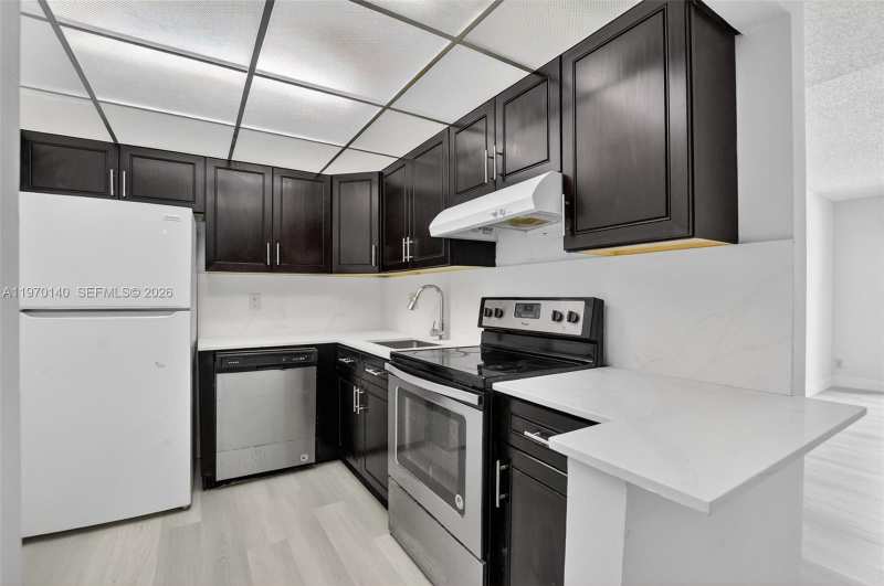 450 NW 20th St # 2120, Boca Raton FL 33431