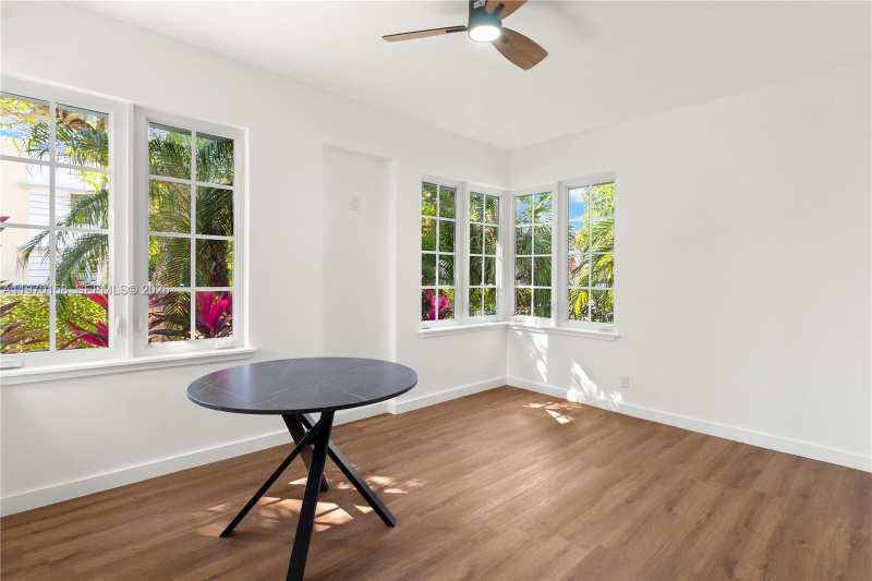 1009 Meridian Ave # 14, Miami Beach FL 33139