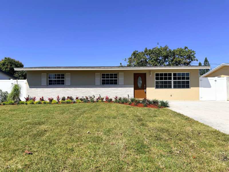 63 Andros Road, Palm Springs FL 33461