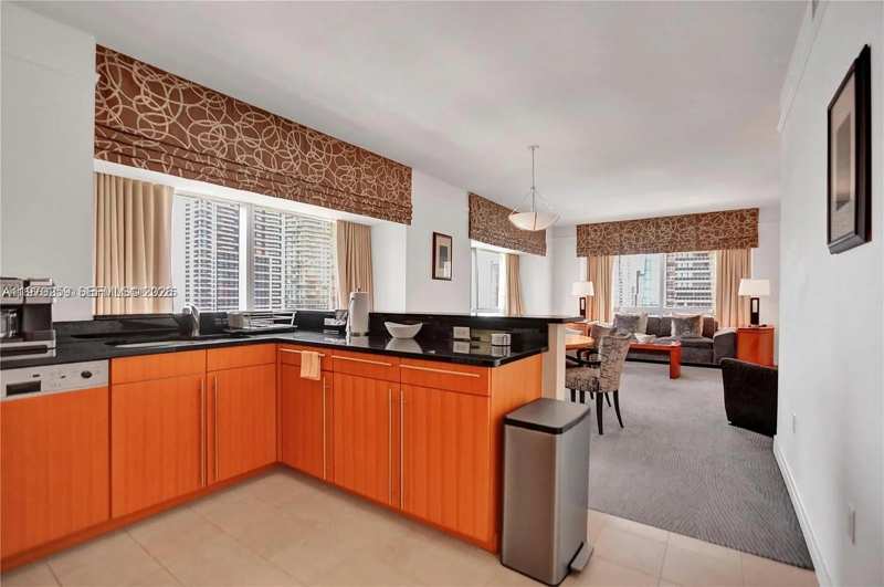 1435 Brickell Ave # 3212, Miami FL 33131